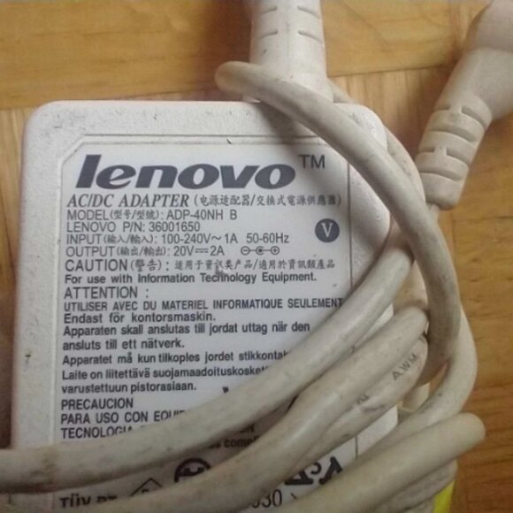 Lenovo AC Adapter Lenovo IdeaPad U130 U160 U260 U300e 36001672 AC Charger White - Picture 2 of 2